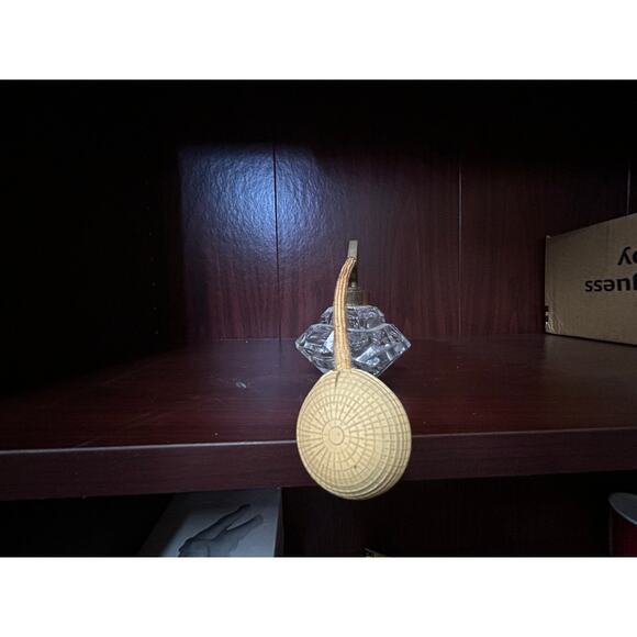 Vintage Frosted Glass Atomizer Perfume Bottle with brass sprayer Decor only - Picture 8 of 8